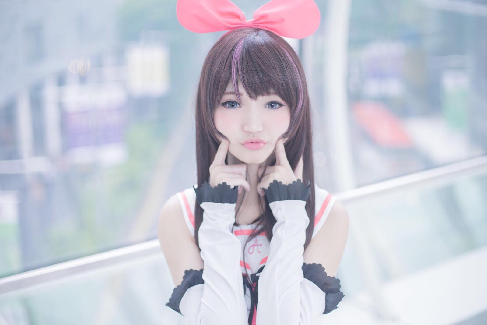 Kizuna Ai Cosplay