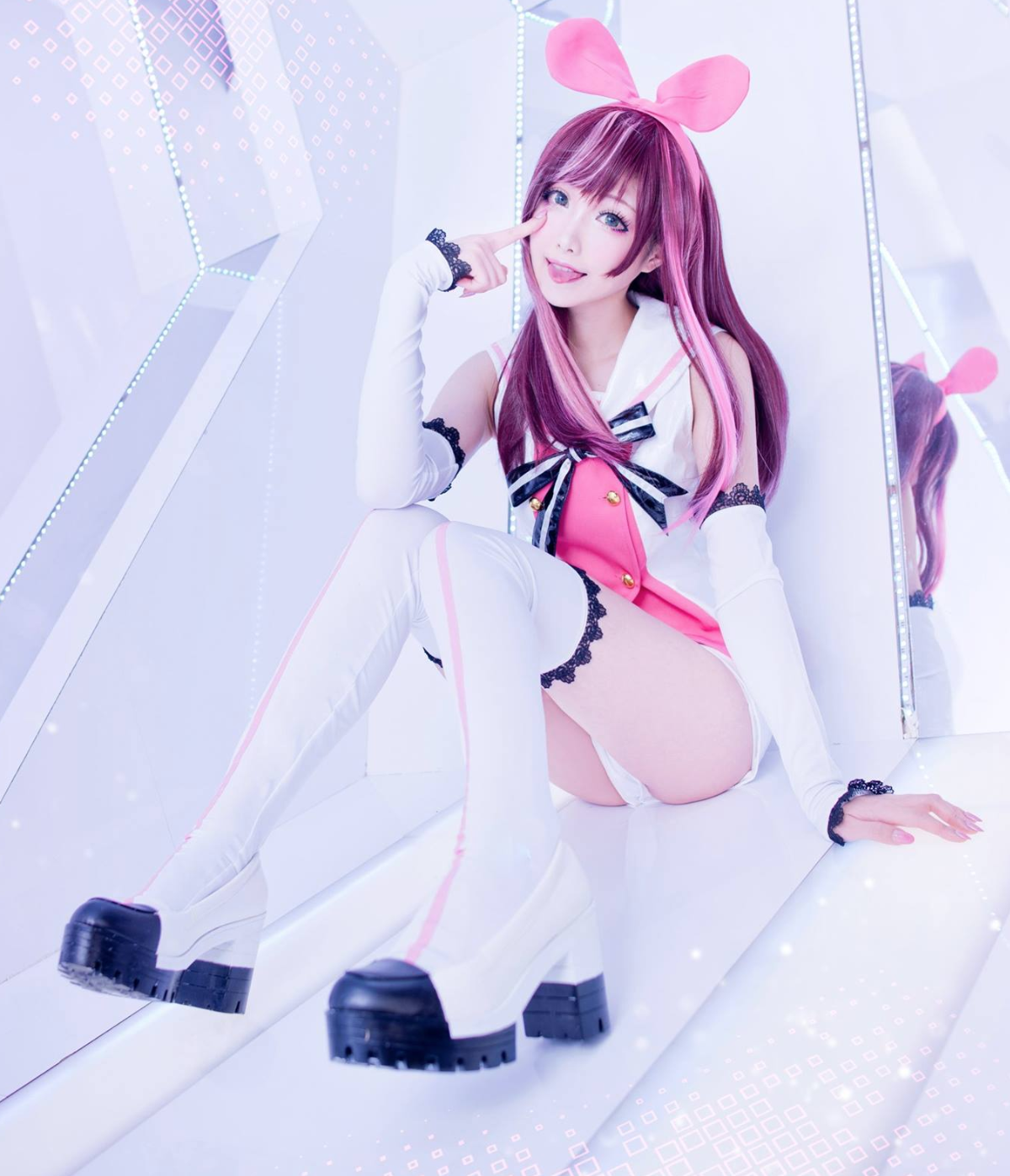 Kizuna Ai Cosplay