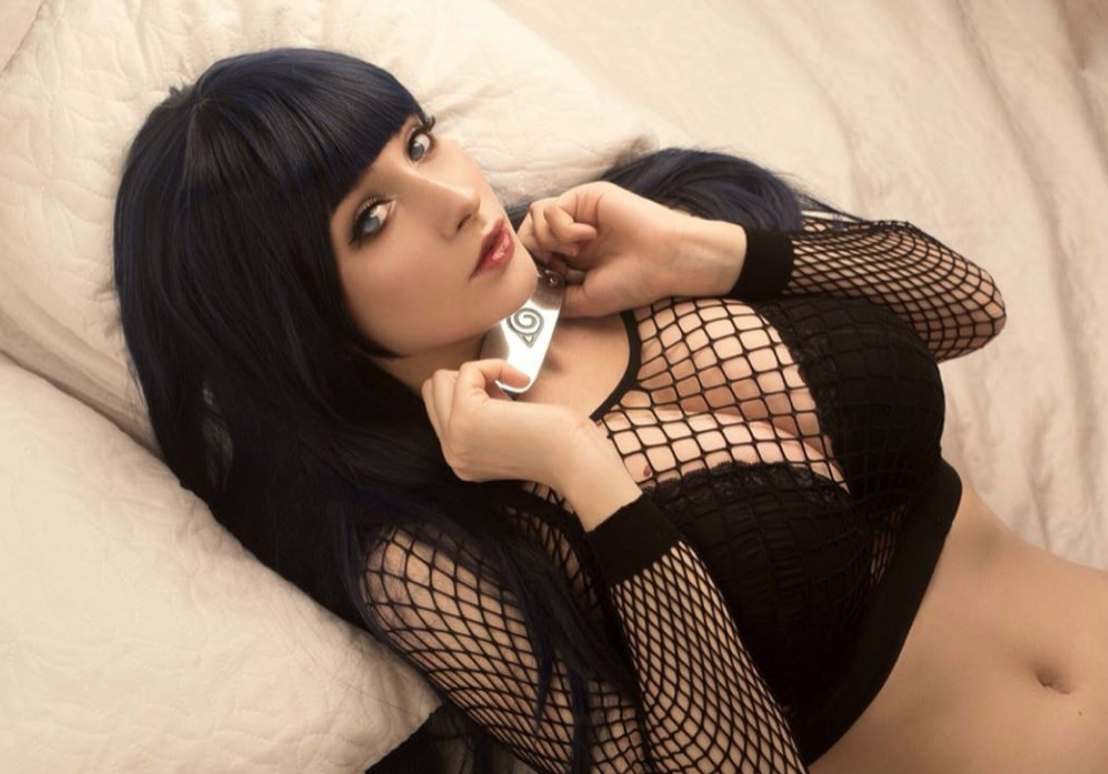 Sexy Hinata Hyuga Cosplay