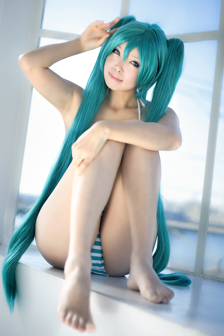 Hatsune Miku Cosplay 