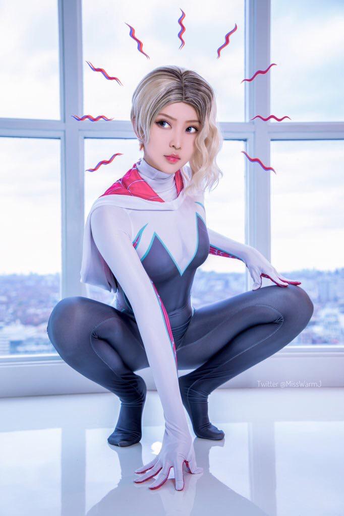 Sexy Gwen Stacy Cosplay