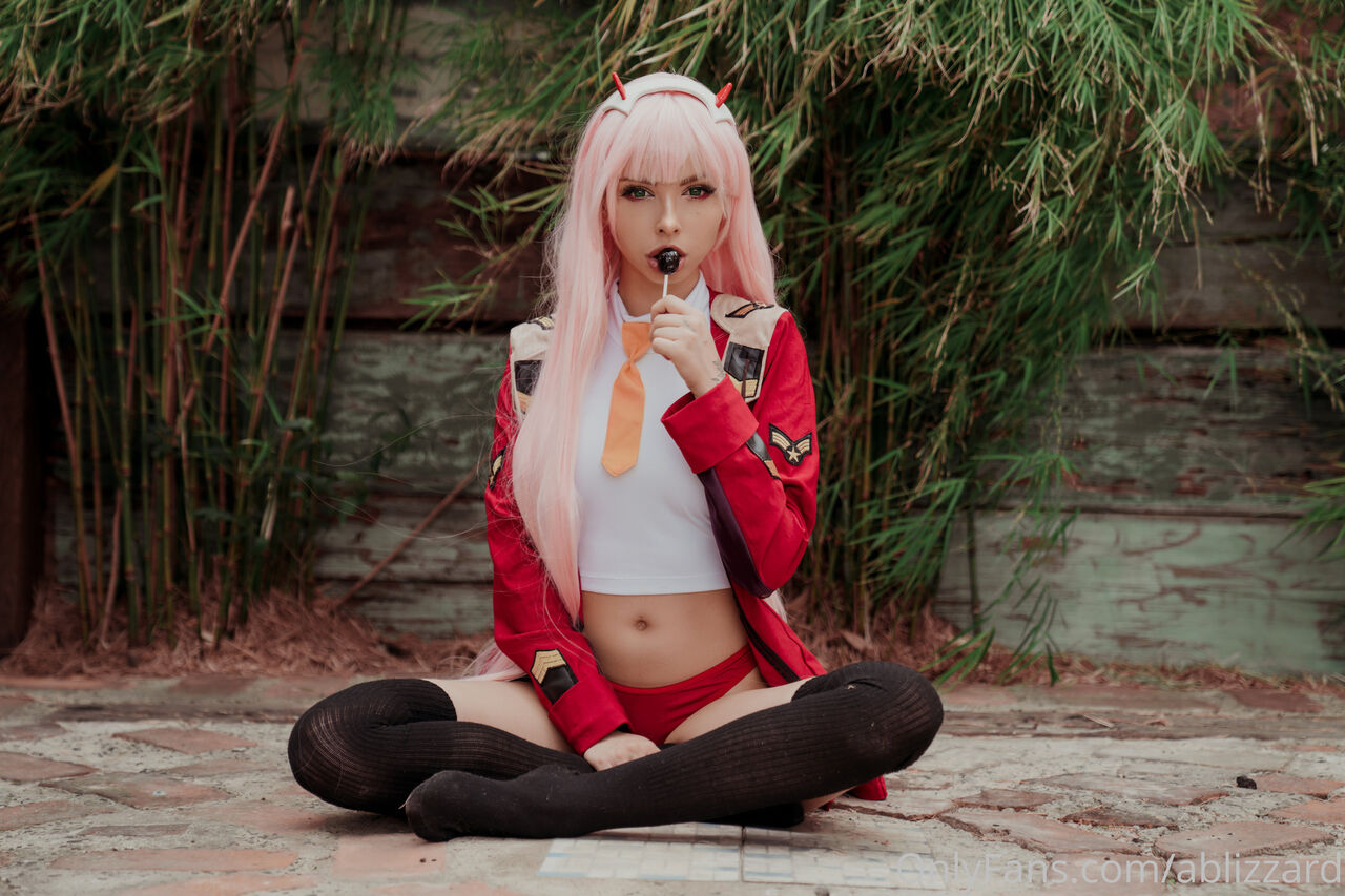 Lewd And Nude Zero Two Cosplay By Ablizzard